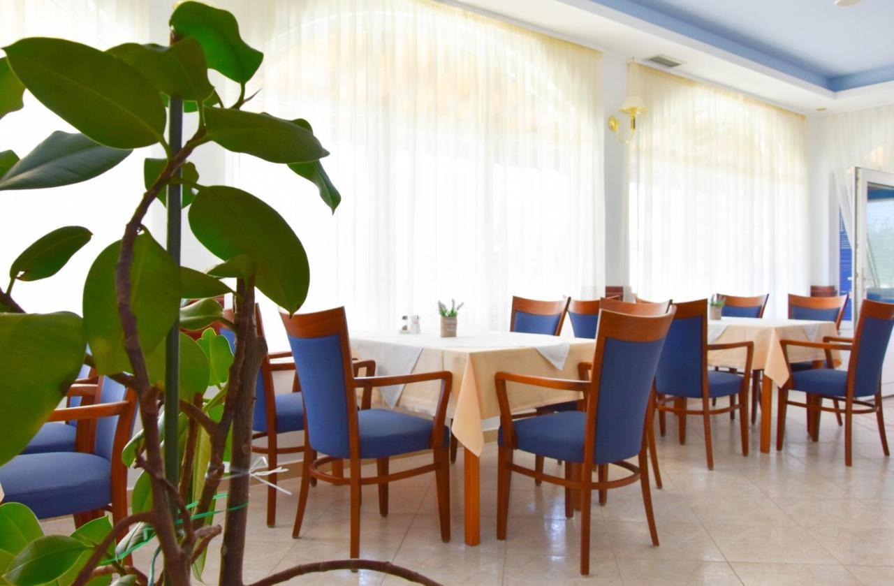 Hotel Adria Kastela Ngoại thất bức ảnh