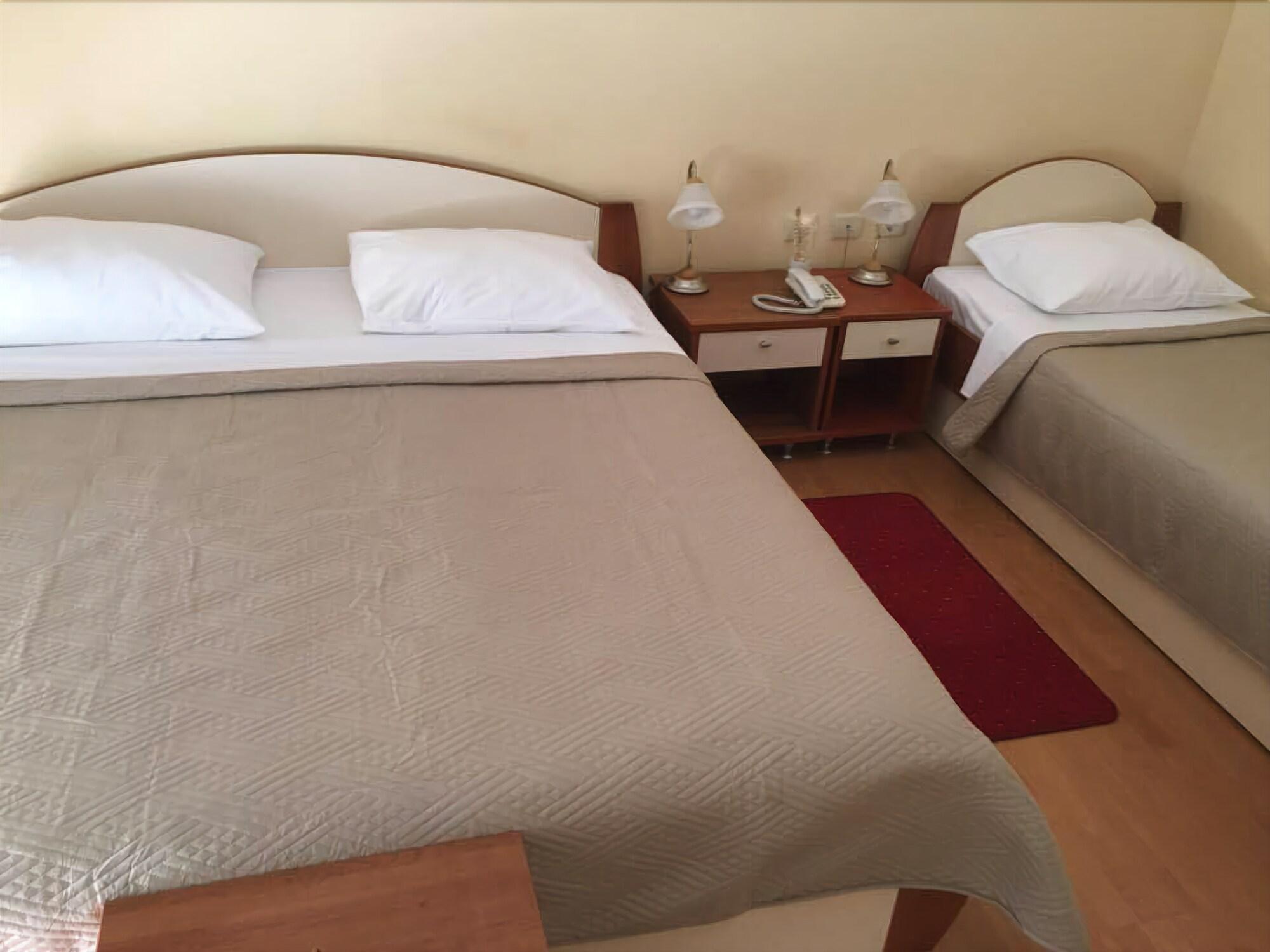 Hotel Adria Kastela Ngoại thất bức ảnh