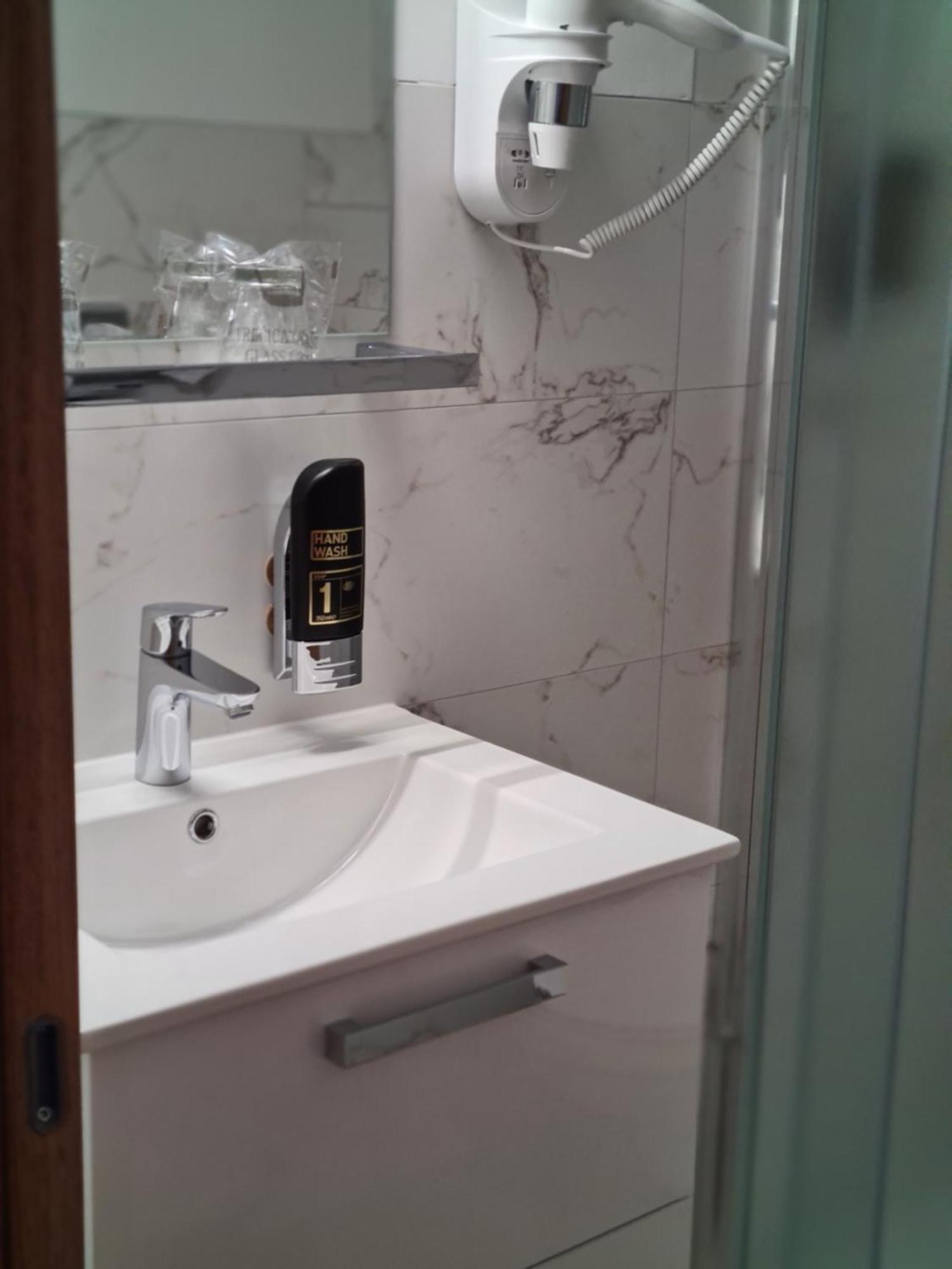 Hotel Adria Kastela Ngoại thất bức ảnh